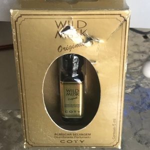 Coty Wild Musk  .5ml. each New  Only the box is damaged.